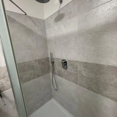 招待所 La Di Isa 3*